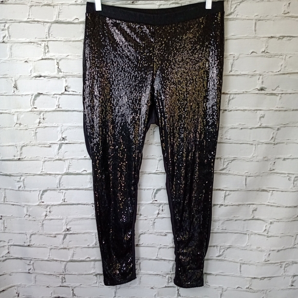 TORRID Sequin Black Tapered Leggings Size 2 - Picture 3 of 9